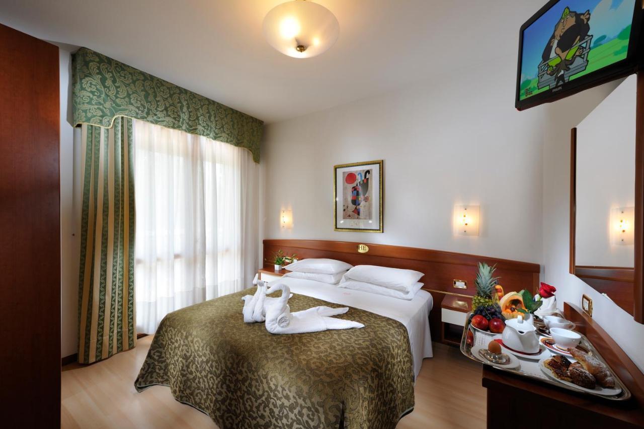 Hotel Eden Бібіоне Екстер'єр фото